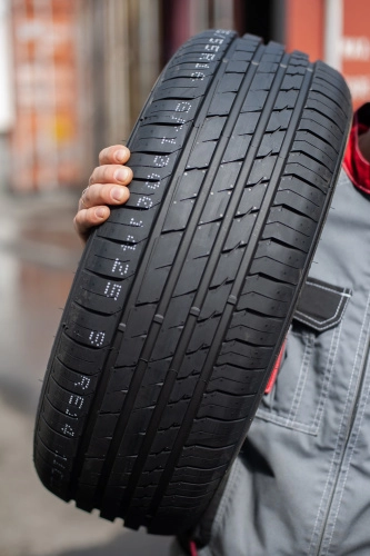 фото протектора и шины Atrezzo Elite Шина Sailun Atrezzo Elite 195/60 R15 88V