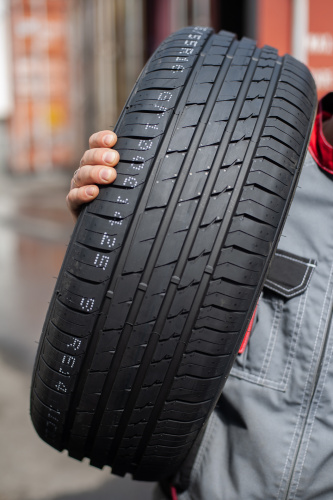 фото протектора и шины Atrezzo Elite Шина Sailun Atrezzo Elite 215/65 R16 98H